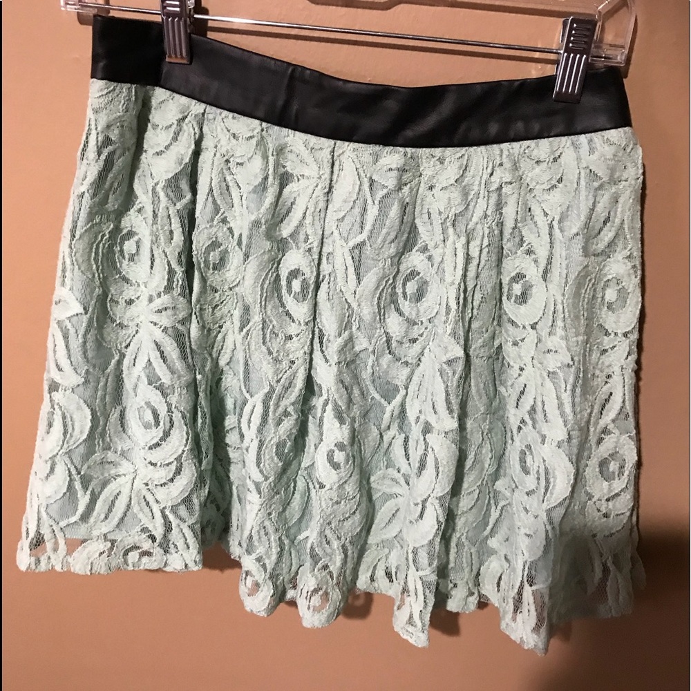 NWT BCBG Mint Green Lace Mini Skirt